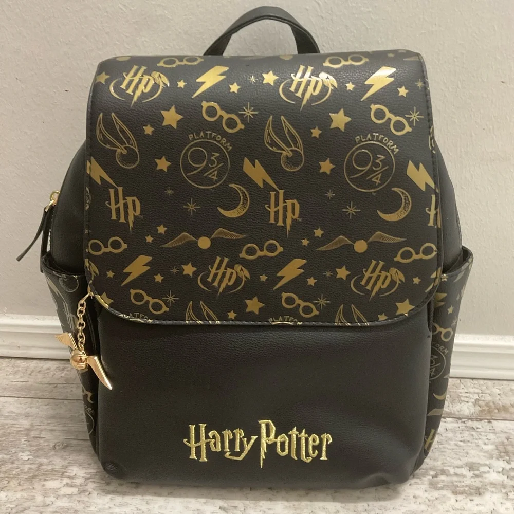 NWT Harry potter backpack, phone crossbody bag, and mini wallet - Picture 2 of 10